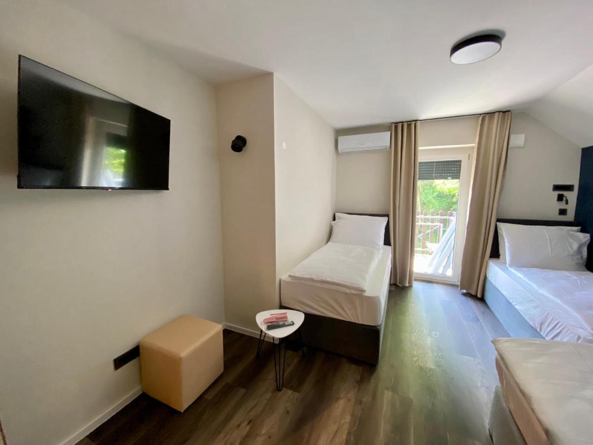 Boutique Hotel Zbilje Екстер'єр фото