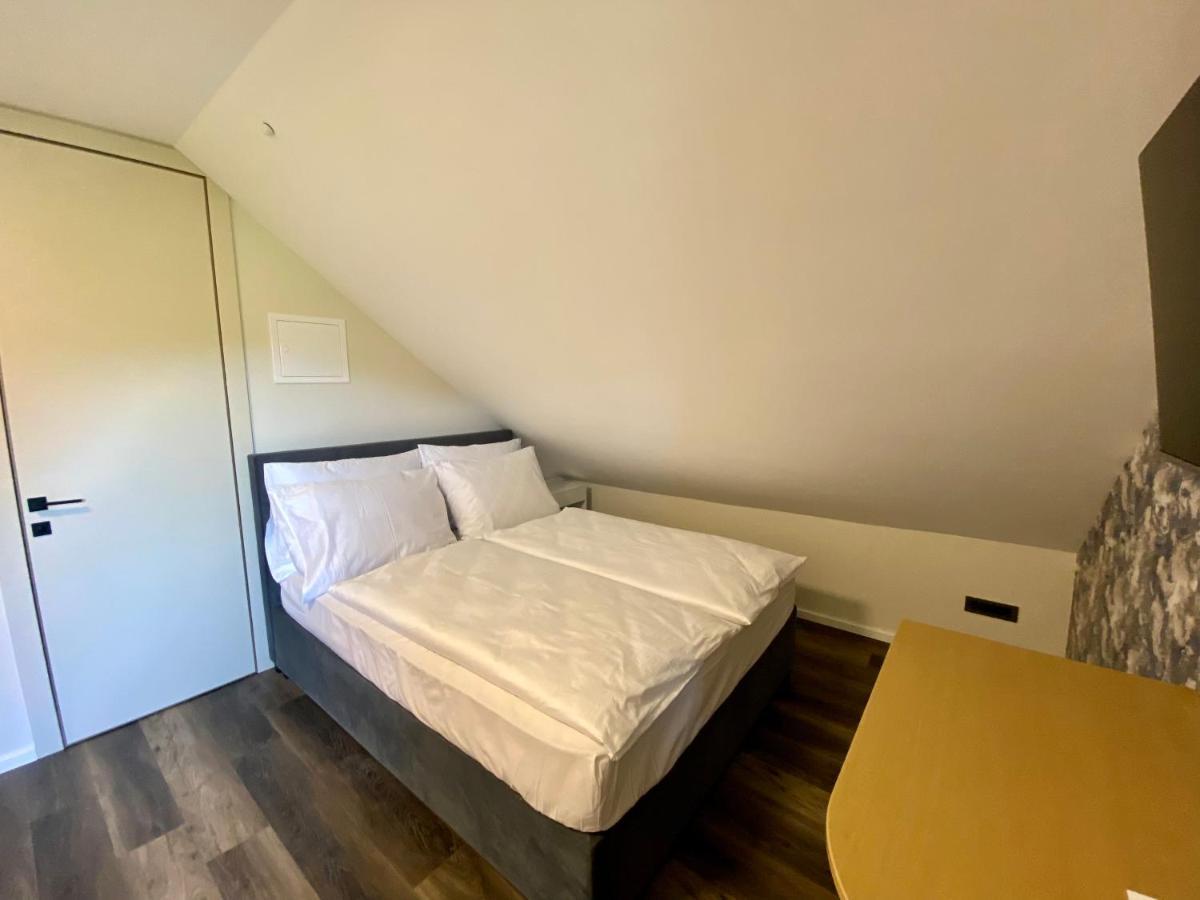 Boutique Hotel Zbilje Екстер'єр фото